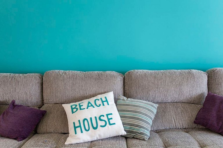 Wehome - Three suites for four to six guests at Riviera Beac