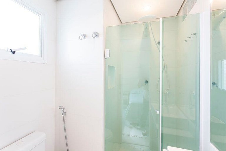 Wehome - Three suites for four to six guests at Riviera Beac