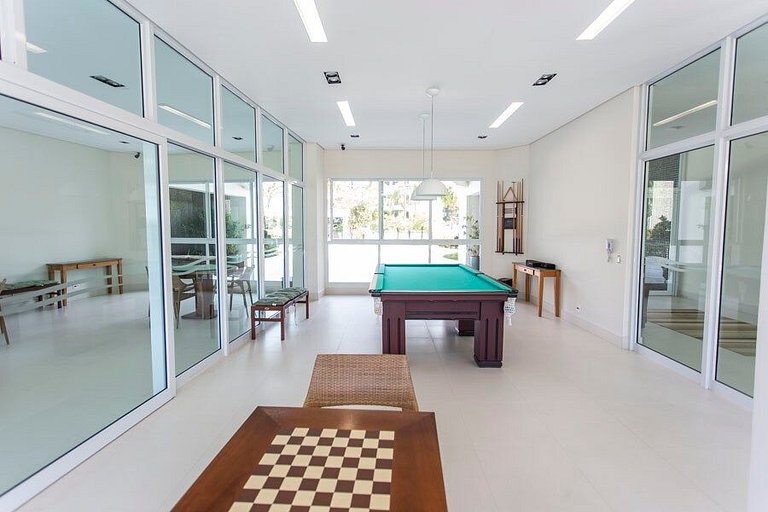 Wehome - Three suites for four to six guests at Riviera Beac