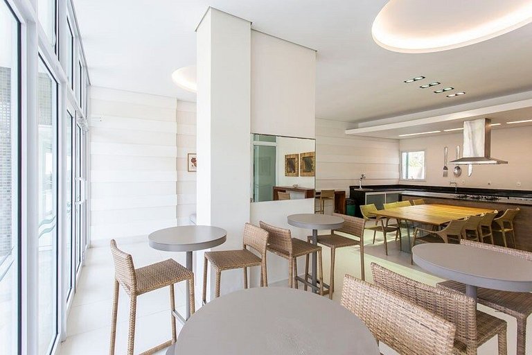 Wehome - 3 suítes, pé na areia, c/ varanda gourmet