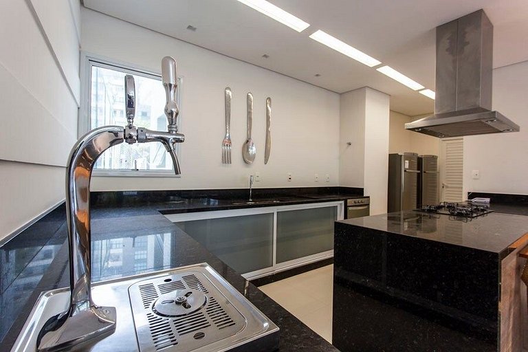 Wehome - Three suites for four to six guests at Riviera Beac