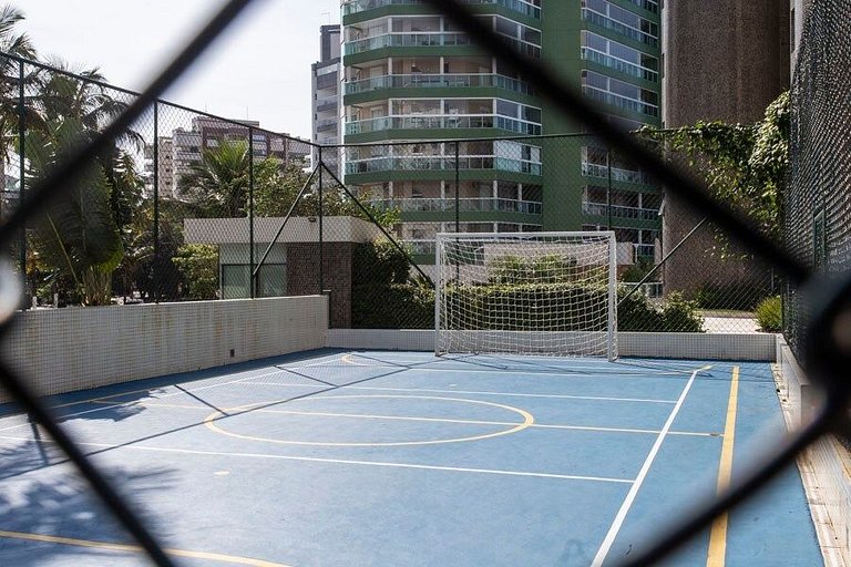 Wehome - Three suites for four to six guests at Riviera Beac