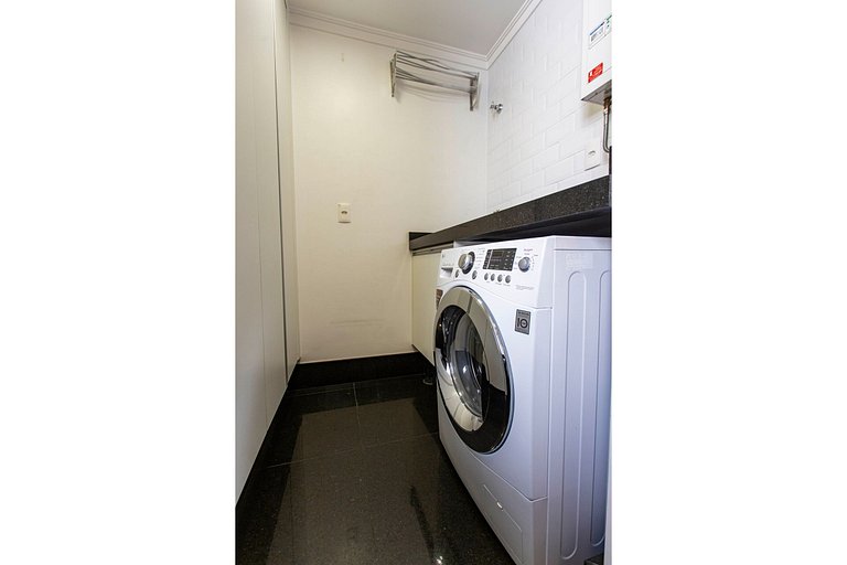 Wehome - Lindo e equipado, na melhor rua do Itaim!