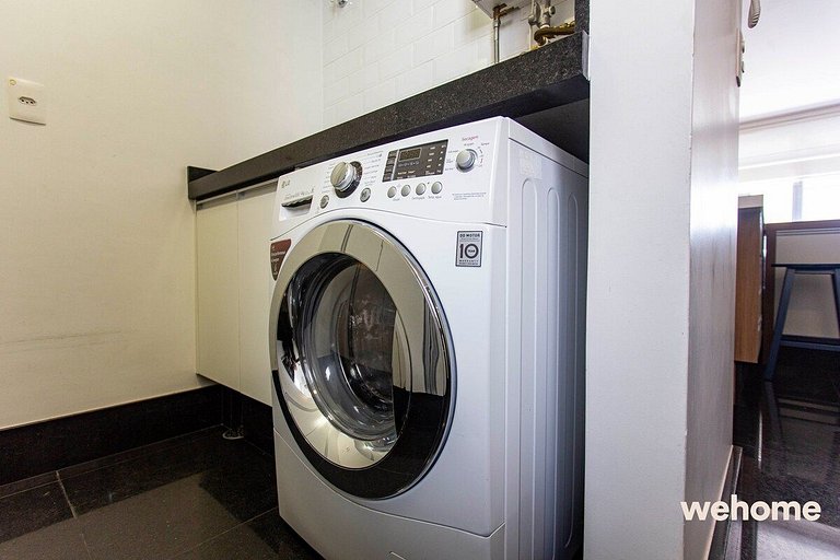 Wehome - Lindo e equipado, na melhor rua do Itaim!