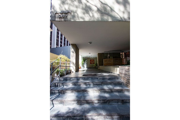 Wehome - Lindo e equipado, na melhor rua do Itaim!