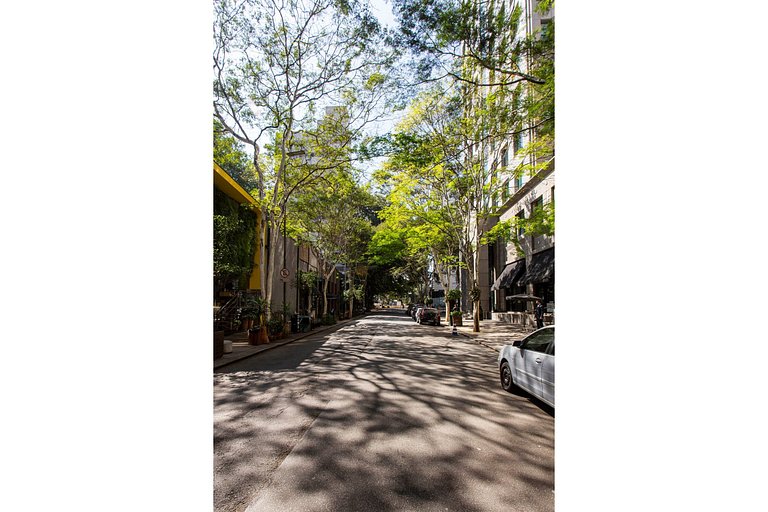 Wehome - Lindo e equipado, na melhor rua do Itaim!