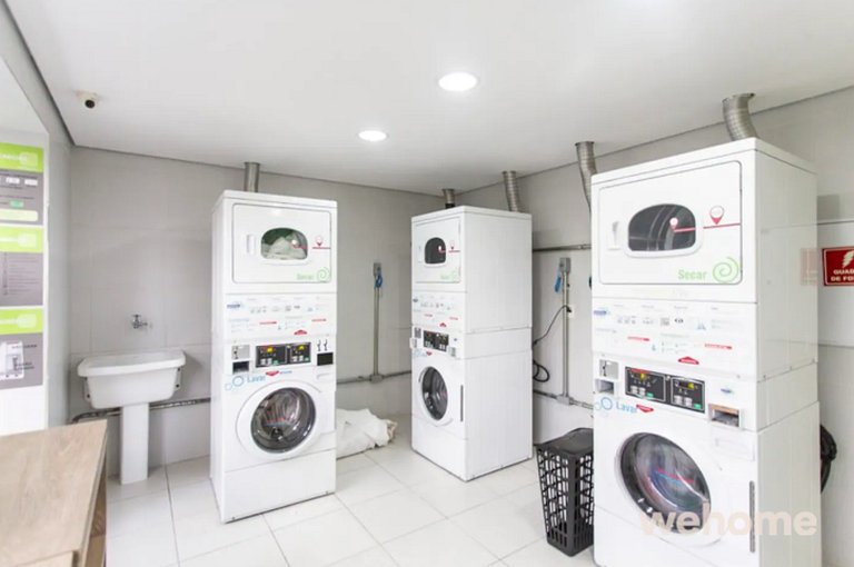 Wehome - 1dorm com varanda e excelente localização