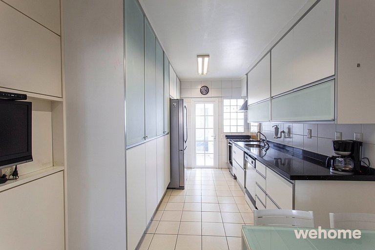 Charming space with a unique view in Jardins