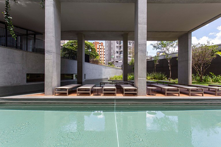 Cute and complete! w/ air conditioning and balcony at Vila M