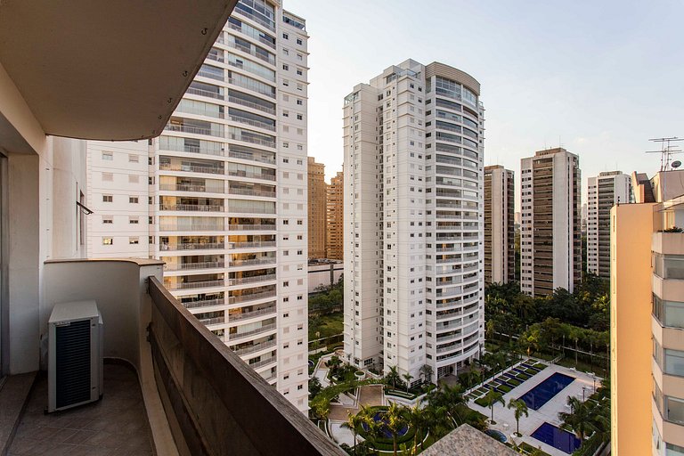Flat de 3 quartos mobiliado no Alto de Pinheiros | WeHome