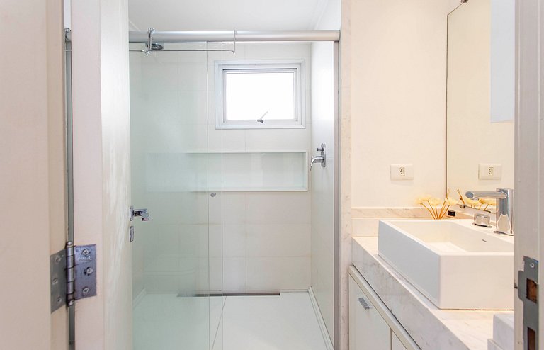 Wehome - Itaim Bibi: Two bedrooms with air conditioning