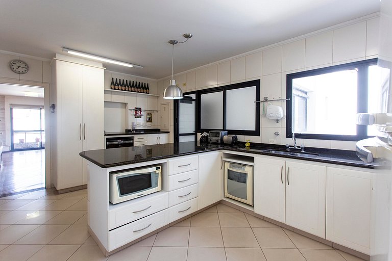 Wehome - Beautiful 3-bedroom home in Real Parque