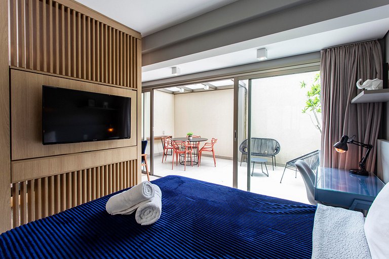 Wehome - Top studio, elegant with backyard