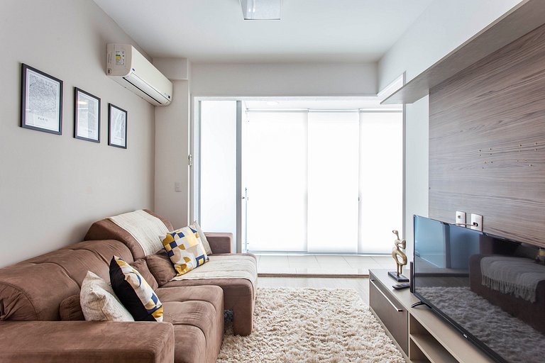 Wehome - 1dorm com varanda e excelente localização