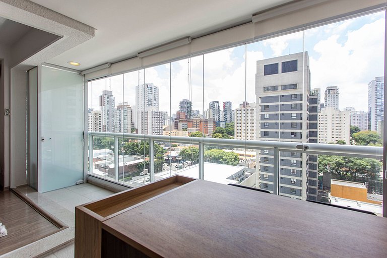 Wehome - 1dorm com varanda e excelente localização