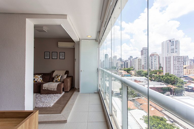 Wehome - 1 dorm, varanda e excelente localização