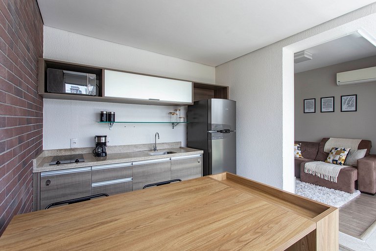 Wehome - 1dorm com varanda e excelente localização