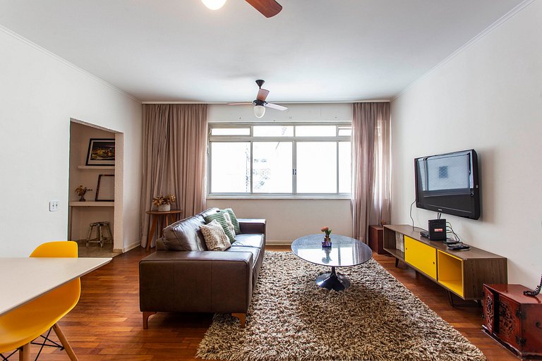 Wehome - Com 3 dorms na Praça Vilaboim!