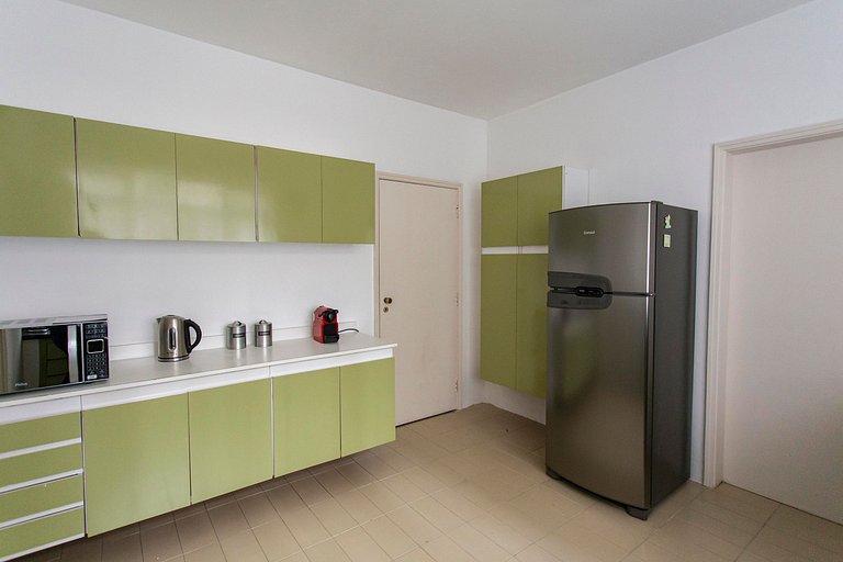 Wehome - Com 3 dorms na Praça Vilaboim!