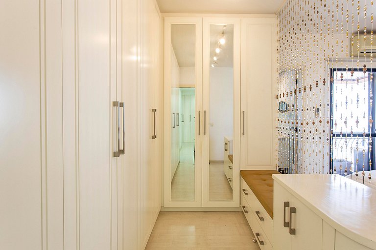 Wehome - Apartamento com 3 dormitórios no Real Parque, próxi