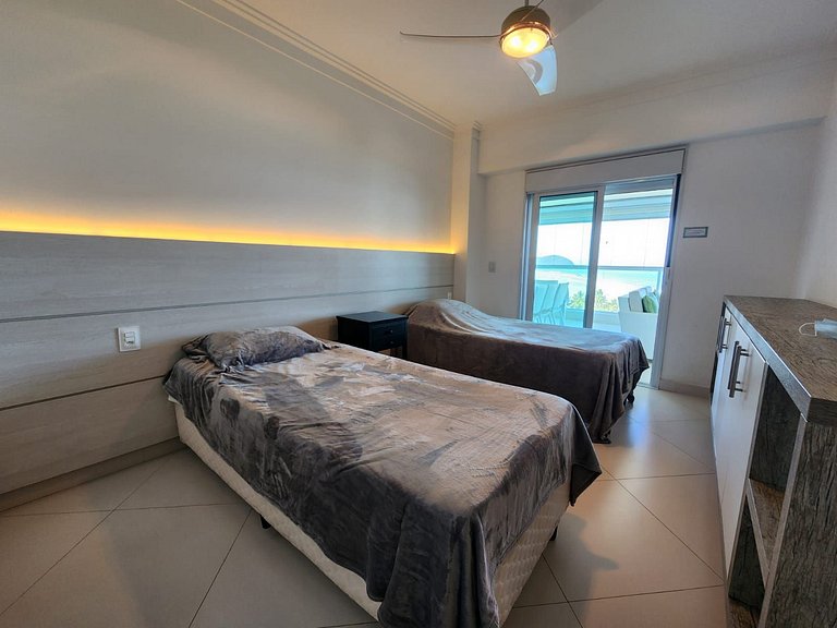 Wehome - 3 suítes, pé na areia, c/ varanda gourmet