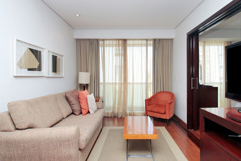 Wehome - Cama king e ambiente espaçoso na melhor rua do Itai