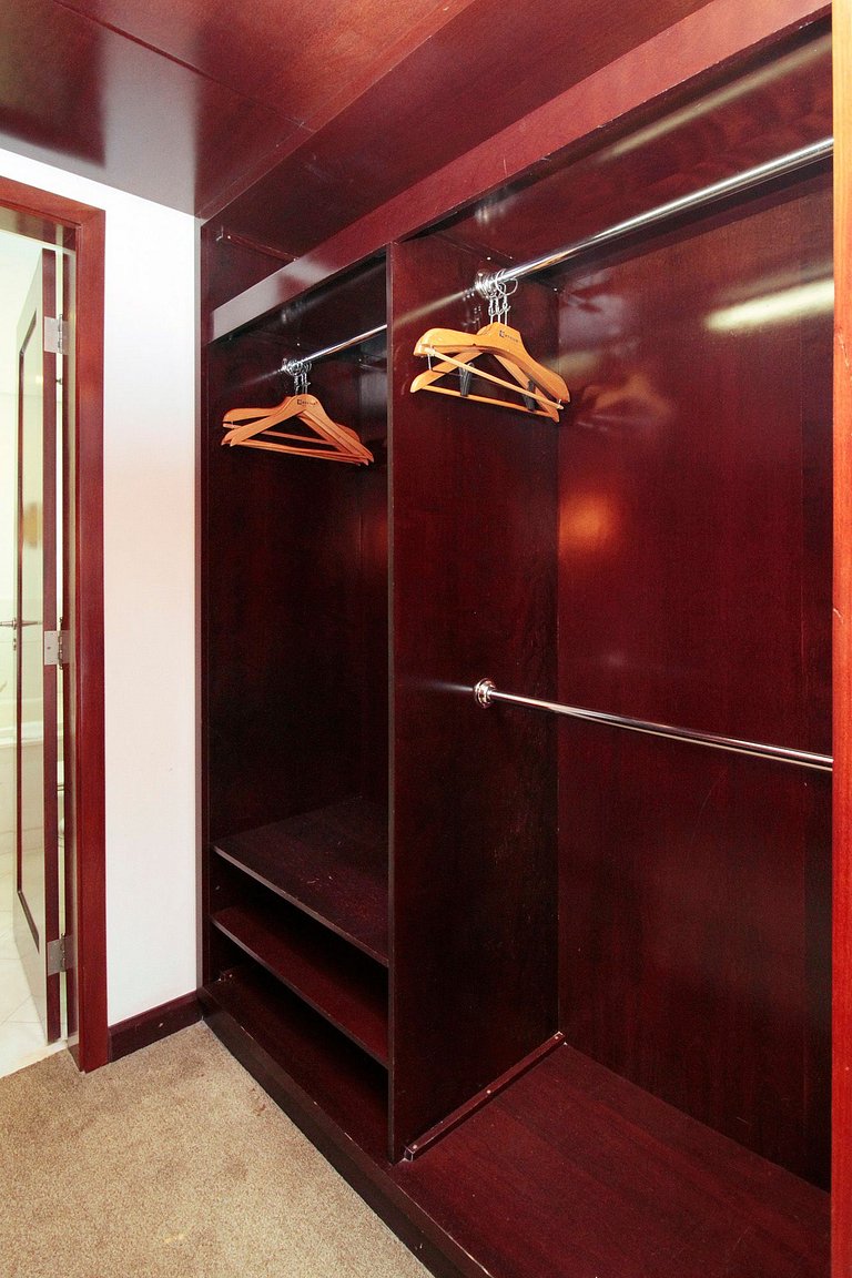 Wehome - Cama king e espaçoso no melhor do Itaim