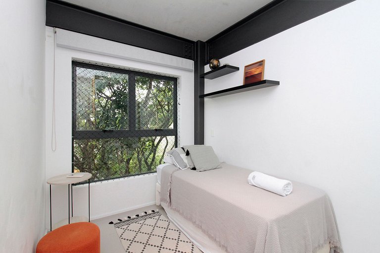 Wehome - Walking distant to Ibirapuera Park!