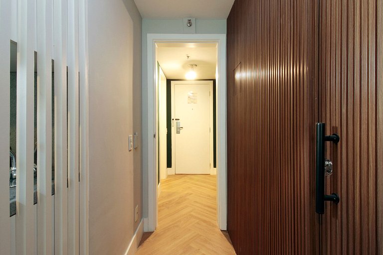 Wehome - Reformado e lindo em hotel, acomoda 4!