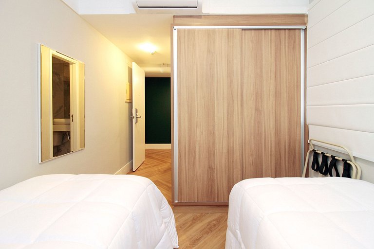 Wehome - Reformado e lindo em hotel, acomoda 4!
