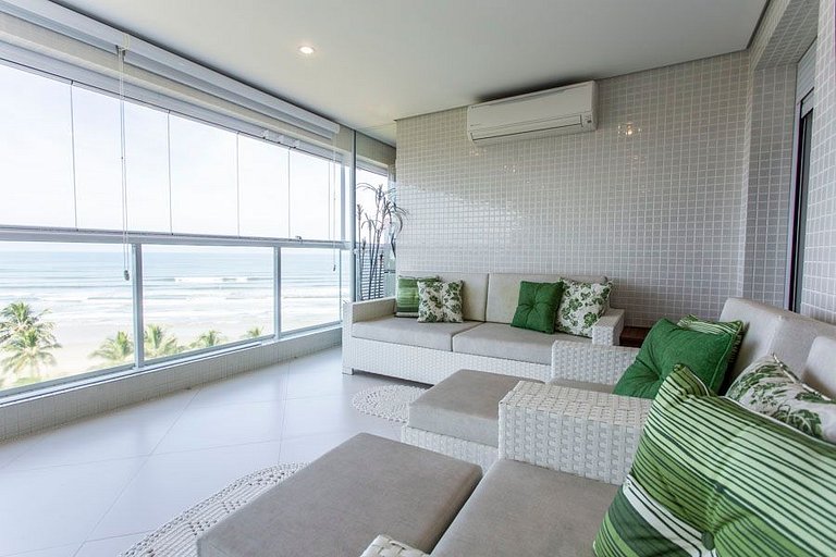 Wehome - 3 suítes, pé na areia, c/ varanda gourmet