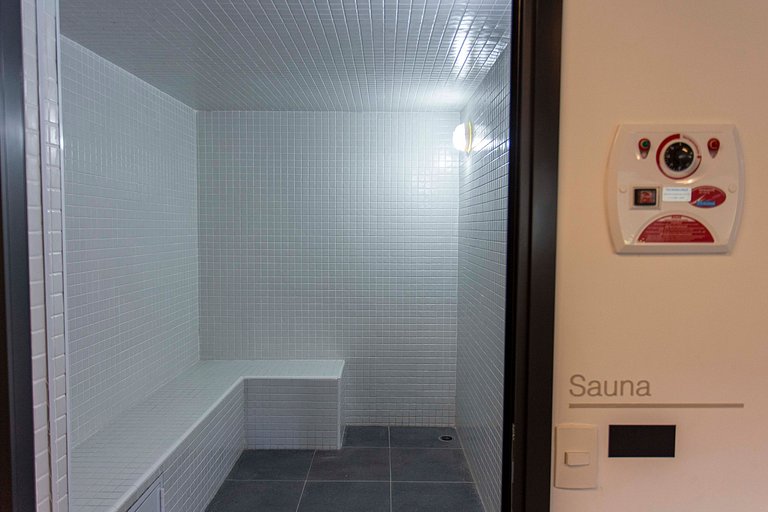 Cute and complete! w/ air conditioning and balcony at Vila M