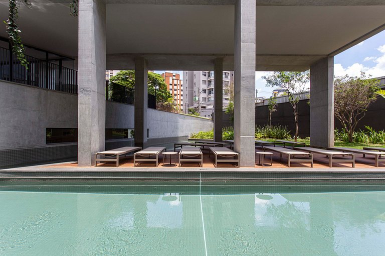 Cute and complete! w/ air conditioning and balcony at Vila M