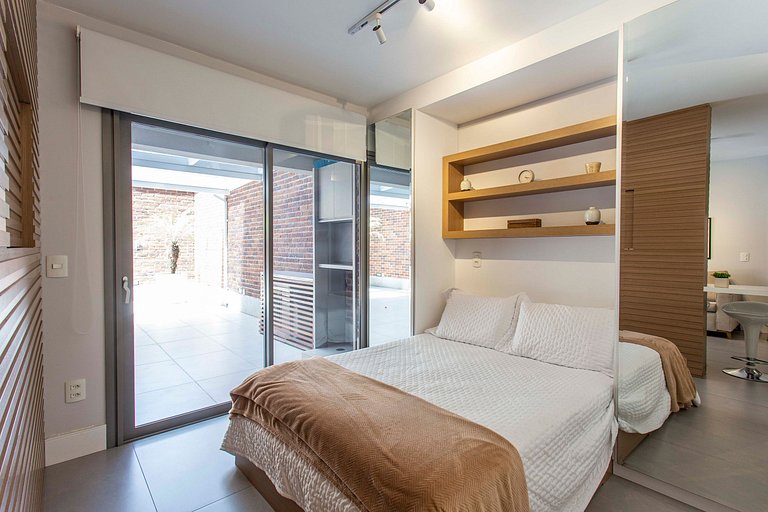 Wehome - Studio Garden con un patio trasero