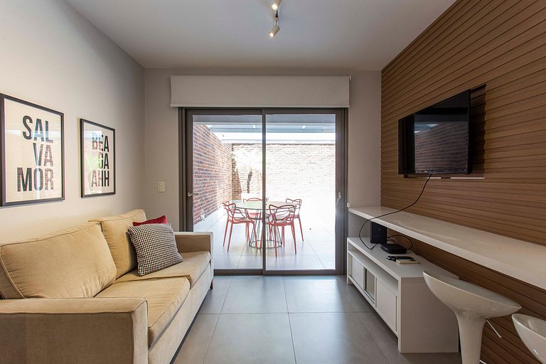 Wehome - Studio Garden con un patio trasero