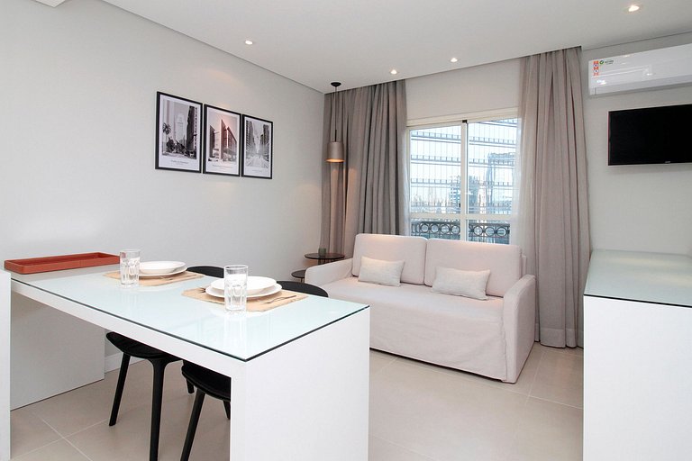 Wehome - Flat reformado e lindo, na Rua Funchal
