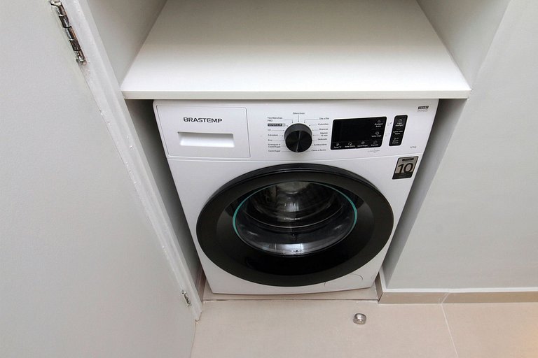 Wehome - Flat renovado e lindo na Rua Funchal