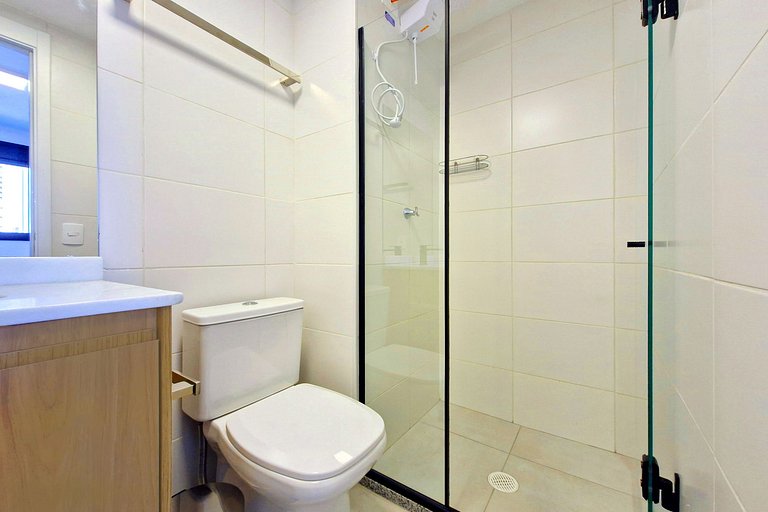 Wehome - Completo, aconchegante, bem localizado e com varand