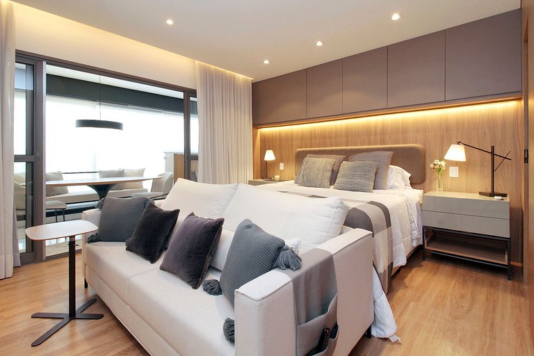 Impeccable! Located in Jardins, beautiful and fully equipped