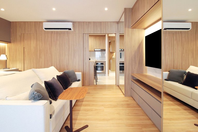 Impeccable! Located in Jardins, beautiful and fully equipped