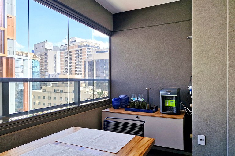 Wehome - Beautiful studio, great location, and pool