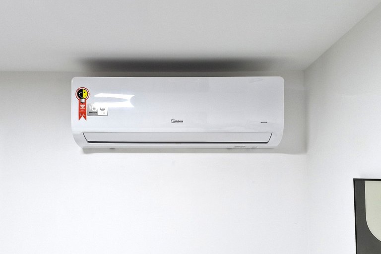 Wehome - Beautiful studio, great location, and pool