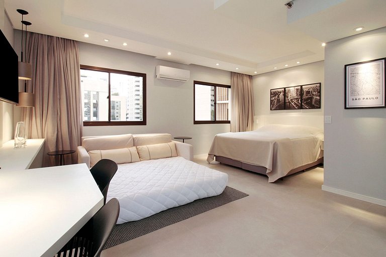 Wehome - Beautiful studio, comfortably sleeps four!