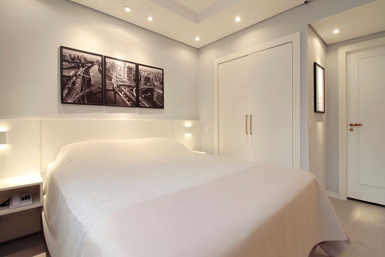 Wehome - Beautiful studio, comfortably sleeps four!