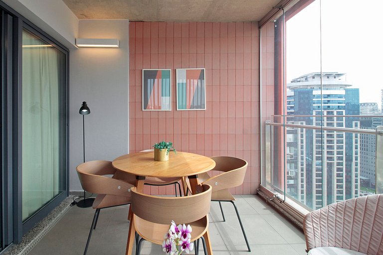 Excellent view just a few meters from Faria Lima