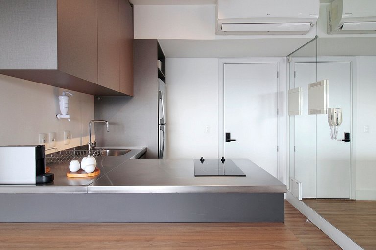 Aproveite uma vista espetacular da cidade próxima à Faria Li