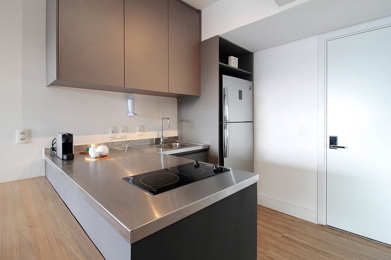 Aproveite uma vista espetacular da cidade próxima à Faria Li