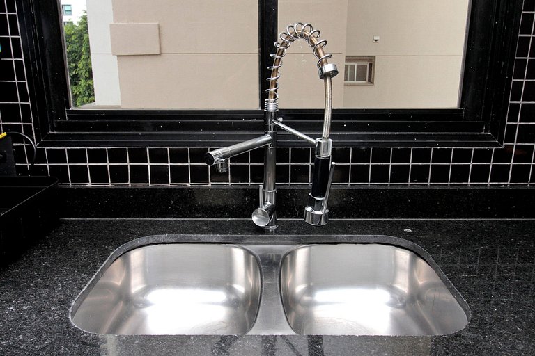 Wehome - Impecable, con dos suites y oficina