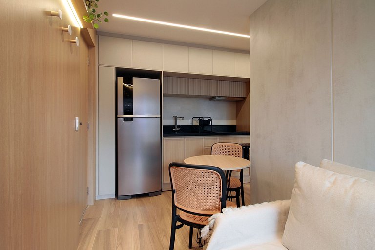 Novíssimo, compacto e completo na Vila Madalena