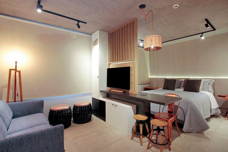 Studio reformado e lindo na Oscar Freire!